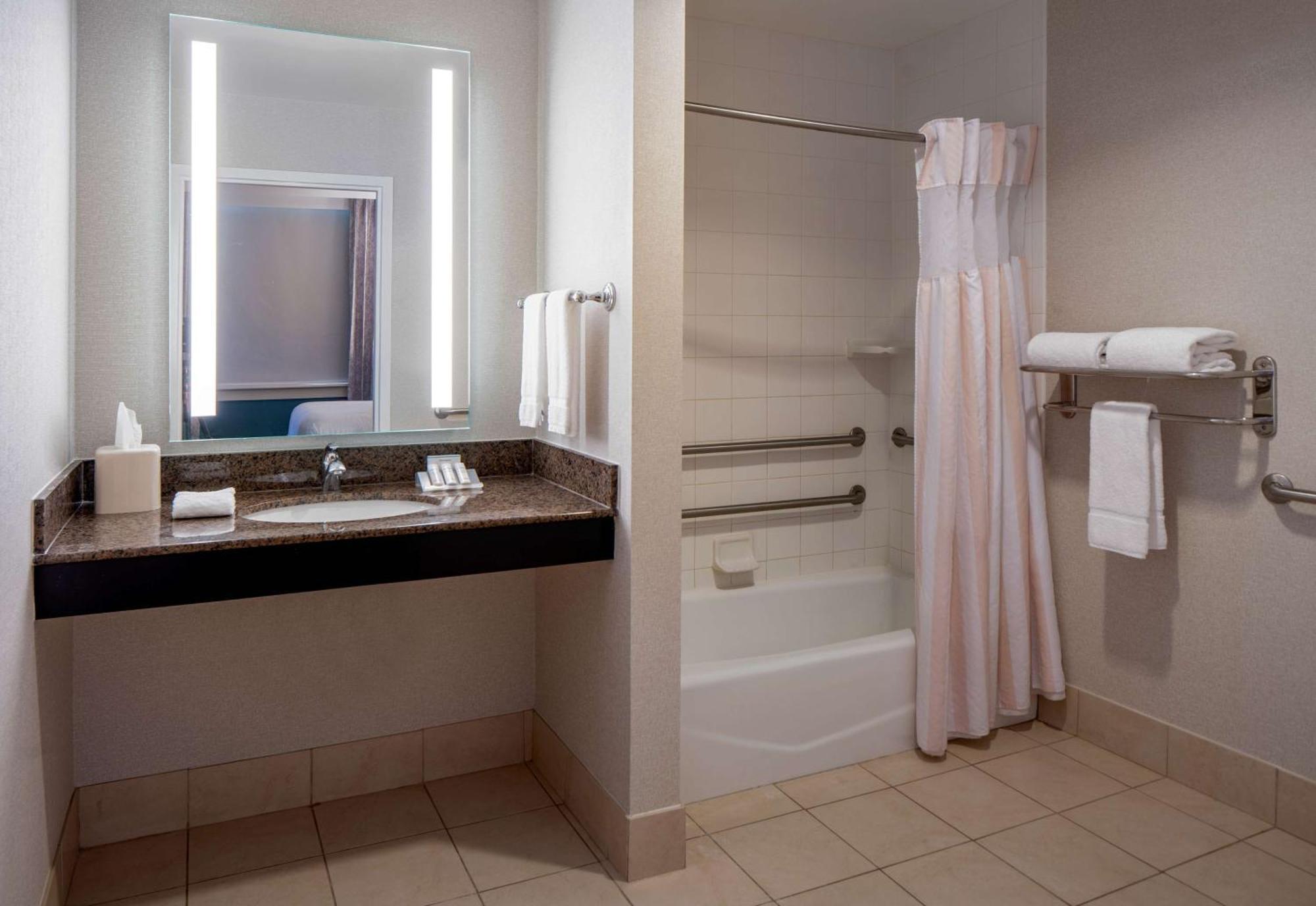Hilton Garden Inn Jackson Downtown Zewnętrze zdjęcie